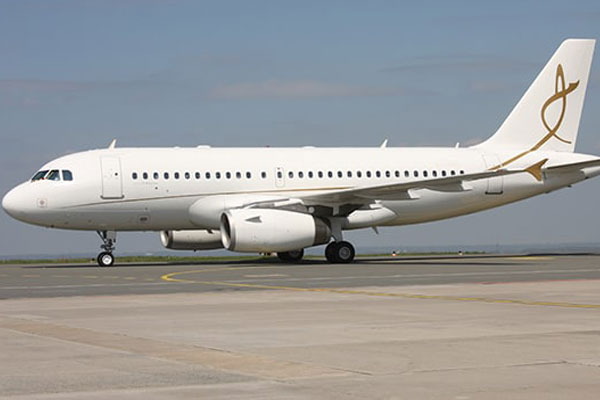 AIRBUS A319-CJ Heavy Jet